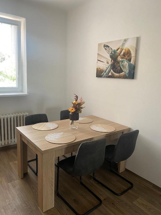 Cerna Ruze - Apartman 3 Pilsen Exterior photo