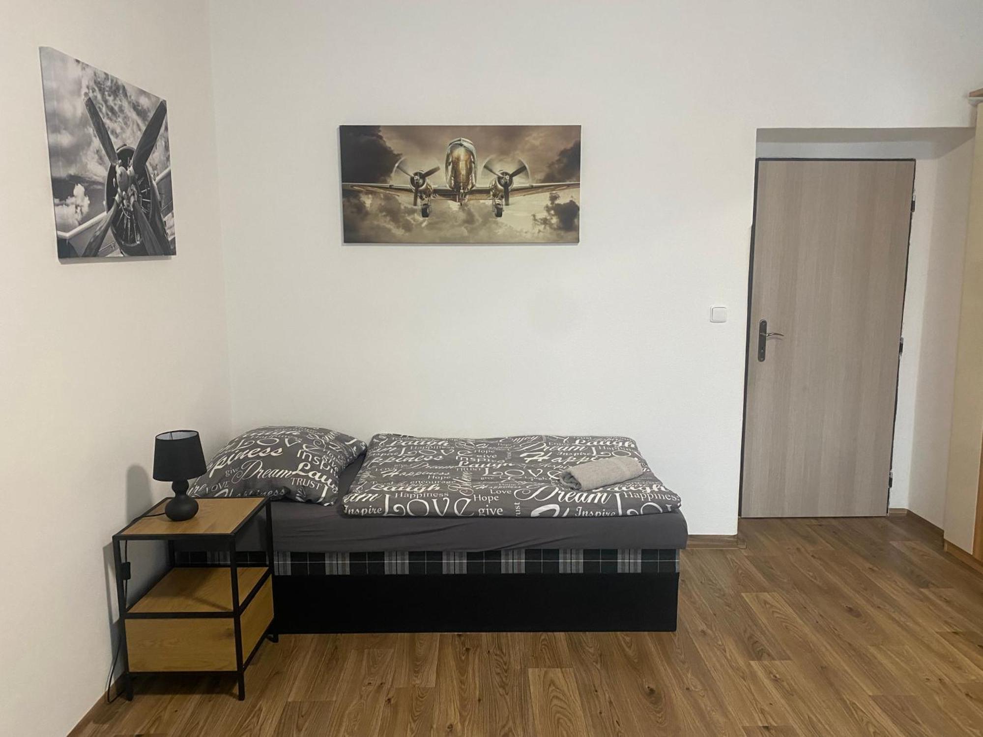 Cerna Ruze - Apartman 3 Pilsen Exterior photo