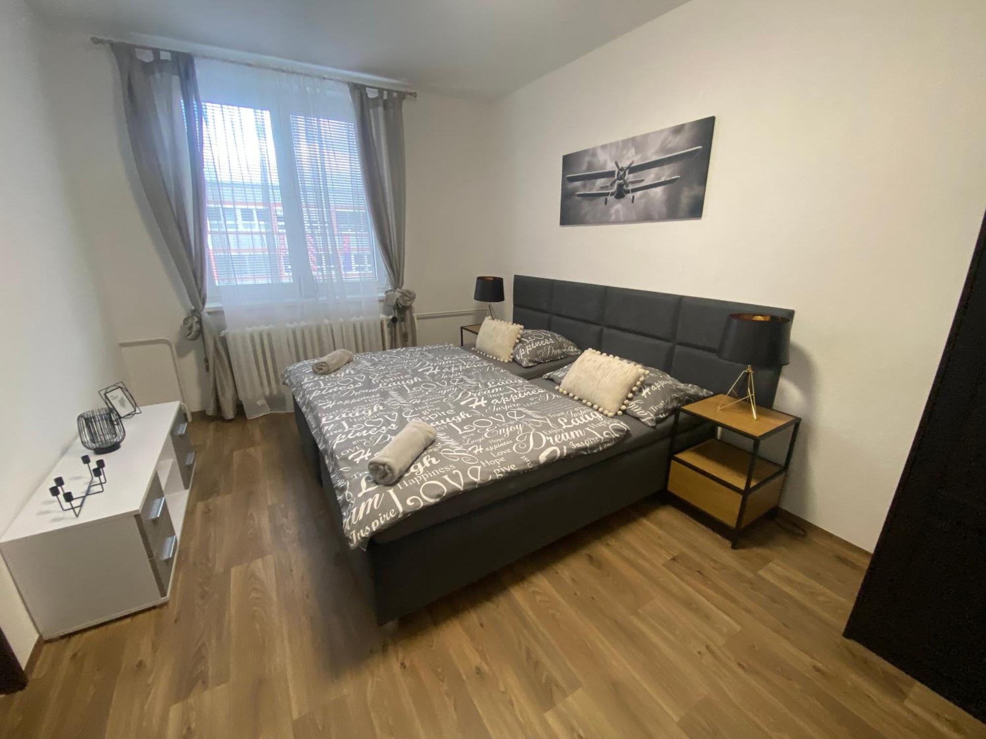 Cerna Ruze - Apartman 3 Pilsen Exterior photo